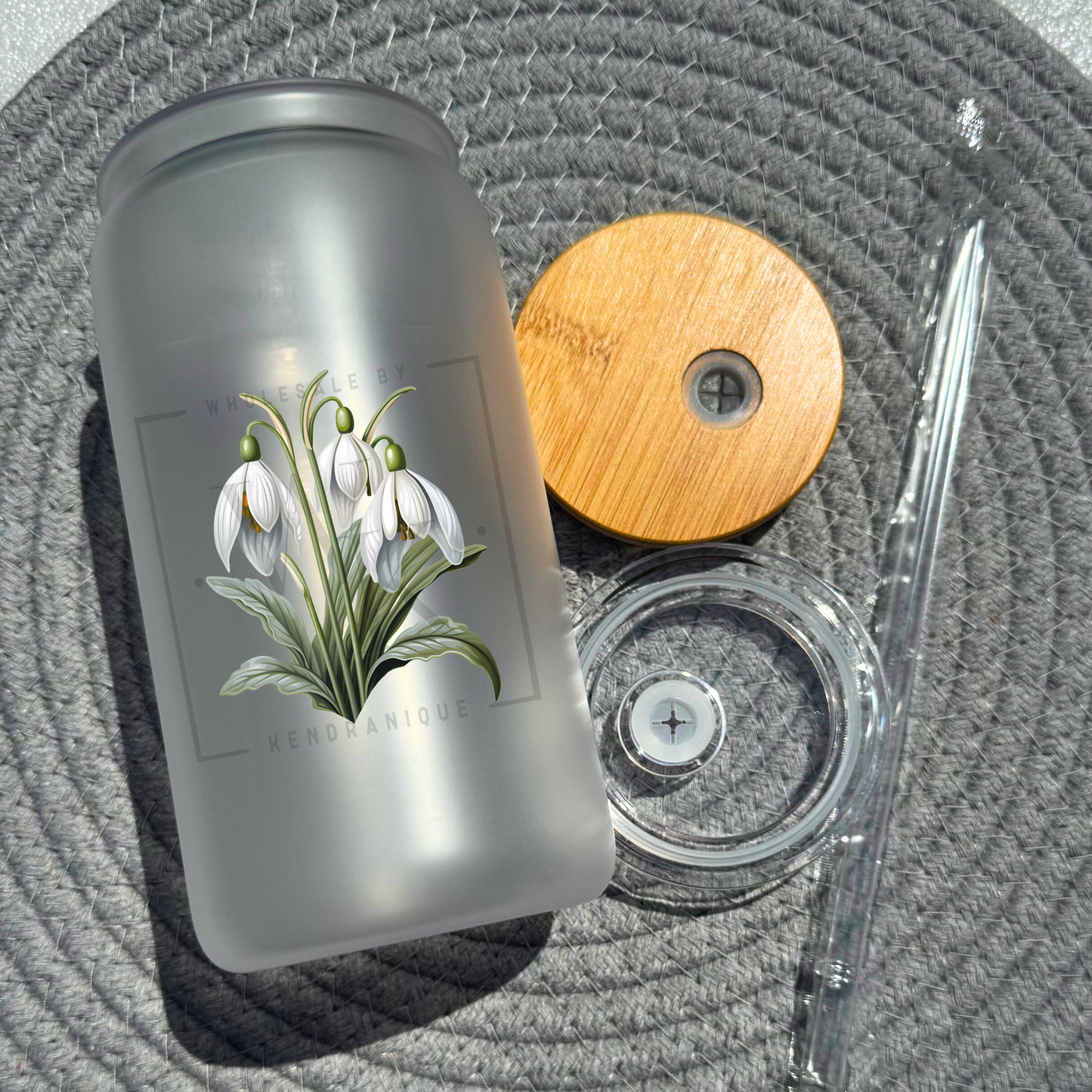 16 oz glass can with bamboo lid and straw-Snowdrop (UV168)