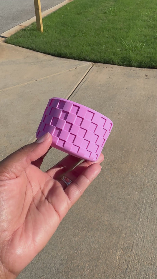 Silicone (Checkered Lilac) tumbler boot for popular 40 oz tumblers and glass cans